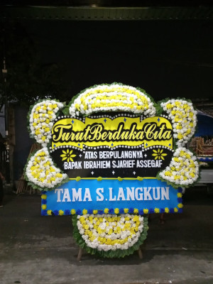 Papan Bunga Duka di Pontianak Kota